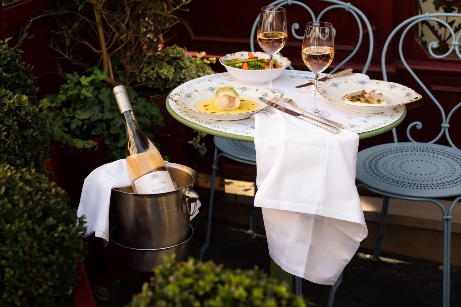 Terrasse restaurant Boubalé Déjeuner Rosé Minuty