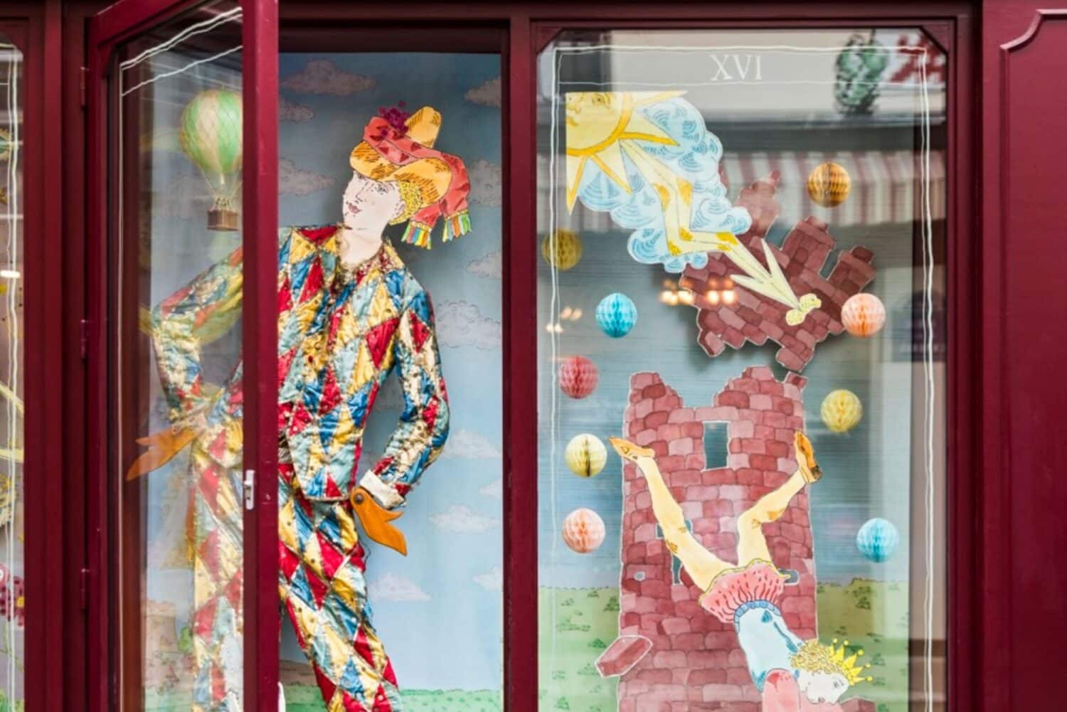 Grand Mazarin Vitrine Marin Montagut